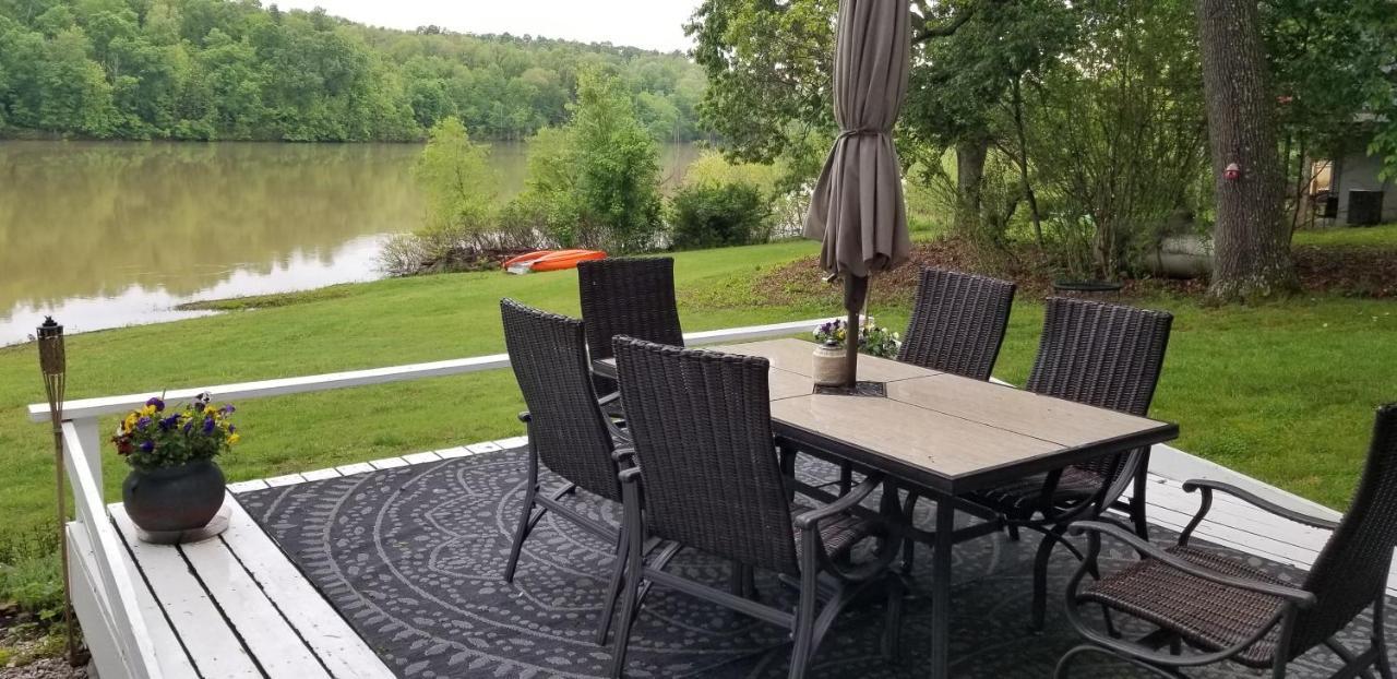 Lakehouse Has Spectacular View Plus Easy Access! Роджерс Екстер'єр фото