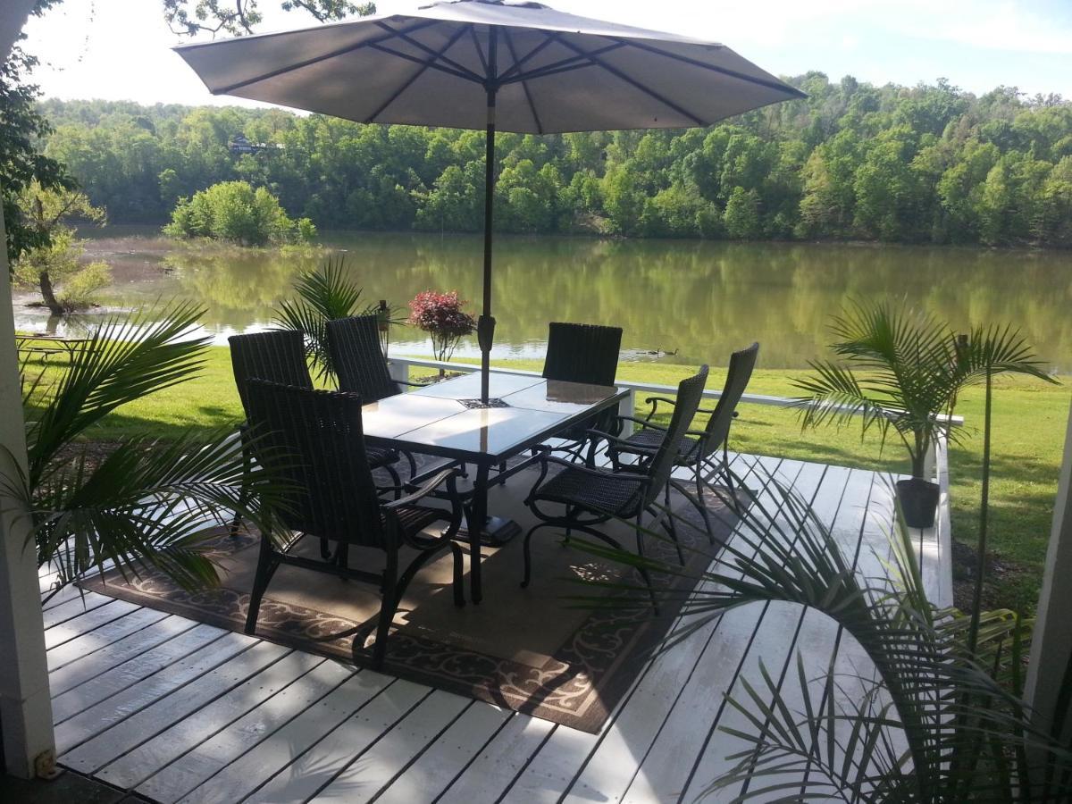 Lakehouse Has Spectacular View Plus Easy Access! Роджерс Екстер'єр фото